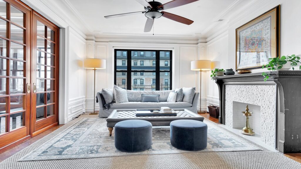 The Ups and Downs of Manhattan Living: Is It Right for You?